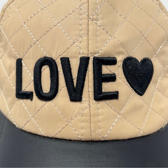 BCBGeneration LOVE hat - Picture 3 of 7